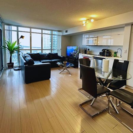 Stunning 2 Bdrms With Lake View Apartment Toronto Luaran gambar