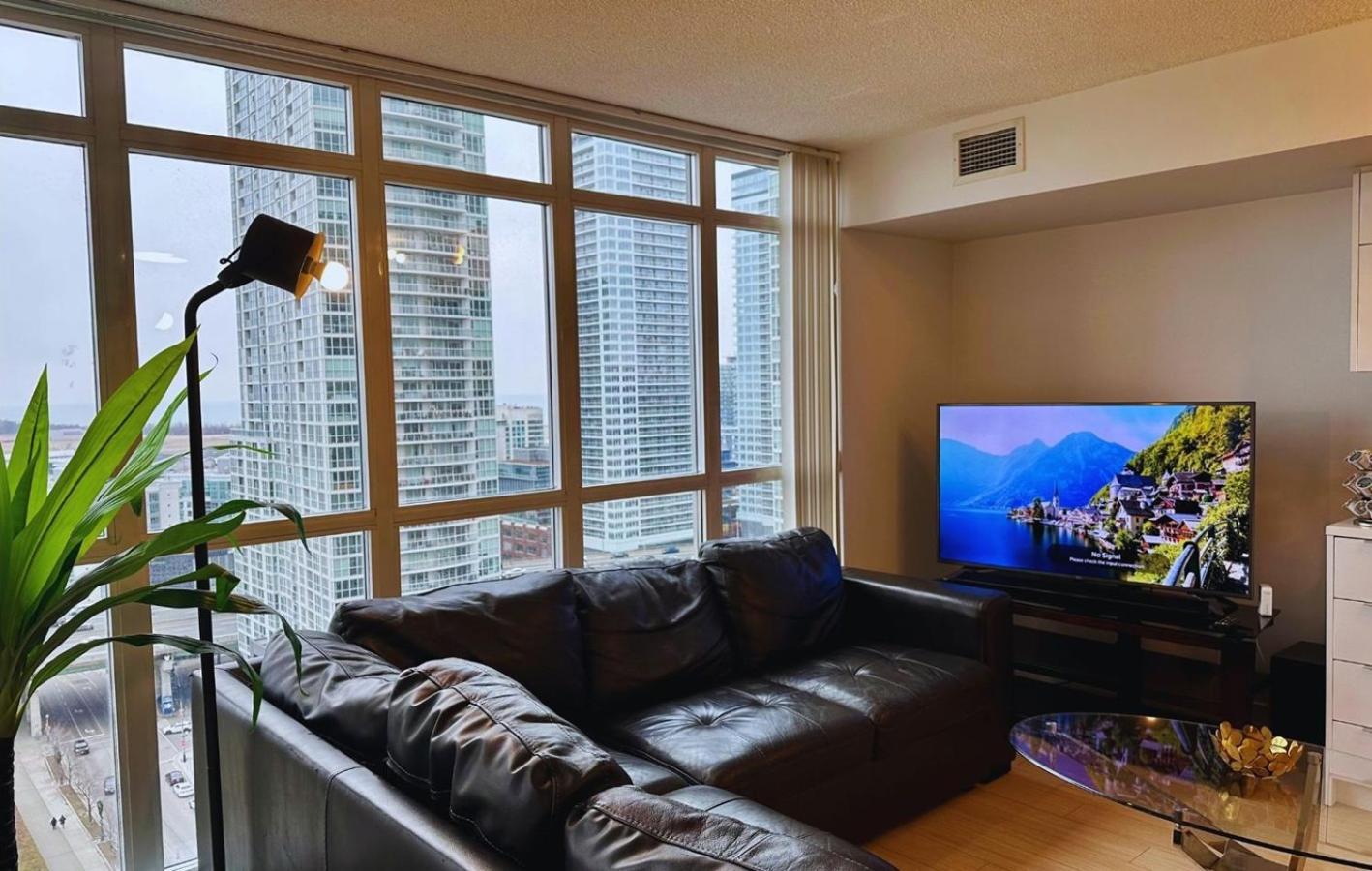 Stunning 2 Bdrms With Lake View Apartment Toronto Luaran gambar